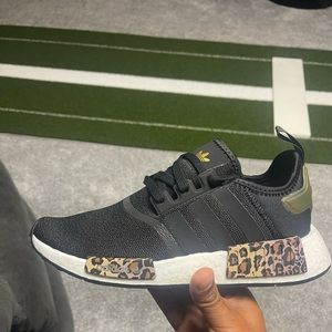 Adidas nmd brand Nee